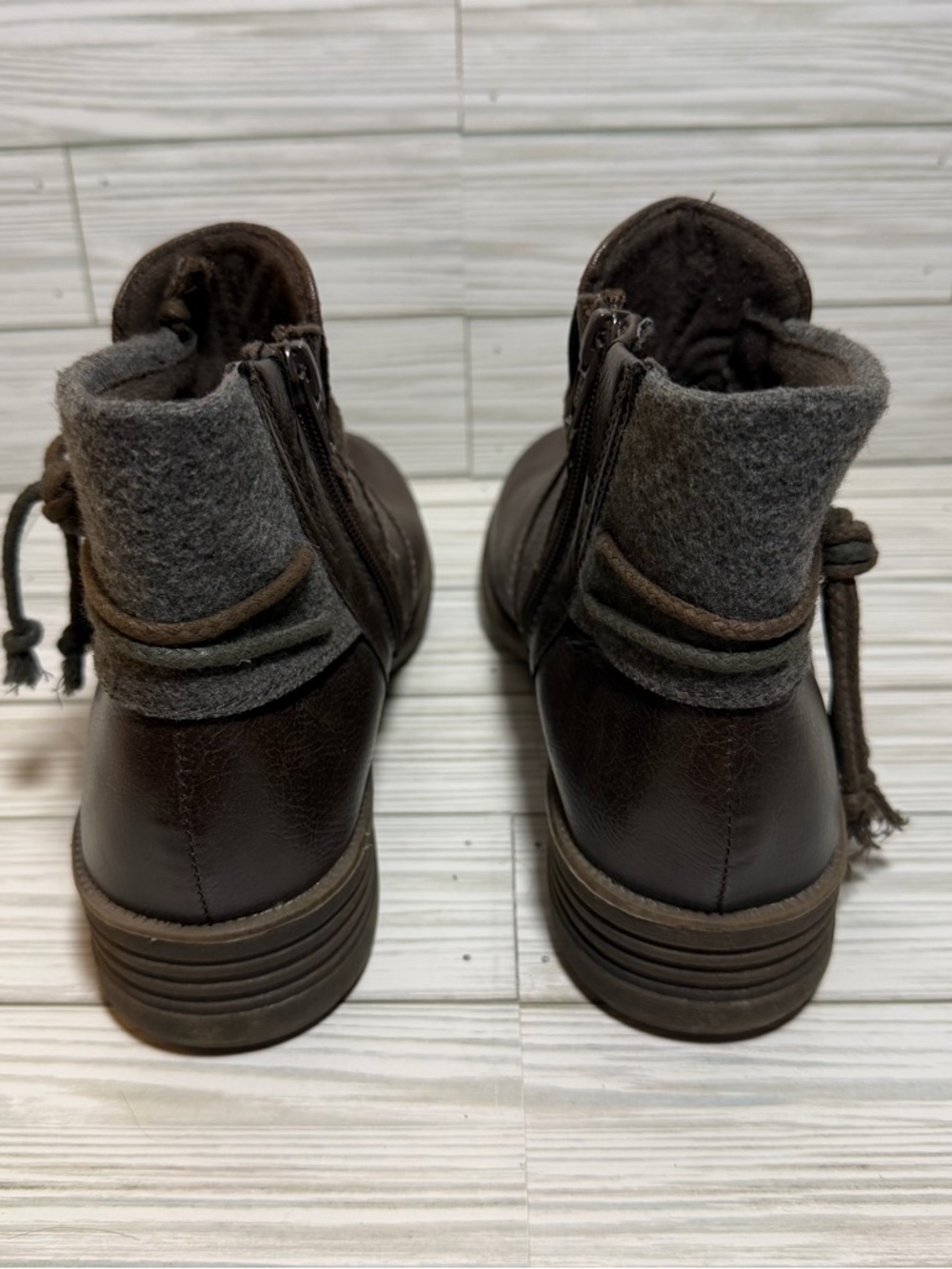 Earth Origins Priya Ankle Boots Womens 9M Brown Leather Comfort Side Zip - Picture 3 of 11